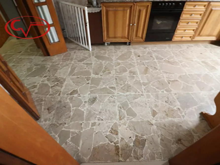 Immagine 18 di Villa in vendita  in Viale Armando Diaz a Montevarchi