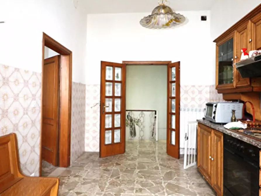 Immagine 21 di Villa in vendita  in Viale Armando Diaz a Montevarchi