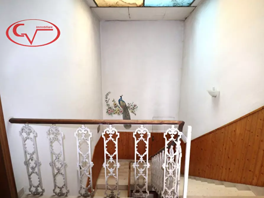 Immagine 22 di Villa in vendita  in Viale Armando Diaz a Montevarchi