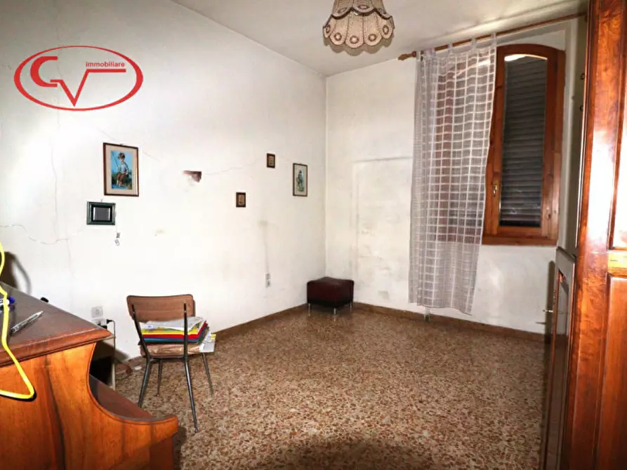 Immagine 27 di Villa in vendita  in Viale Armando Diaz a Montevarchi