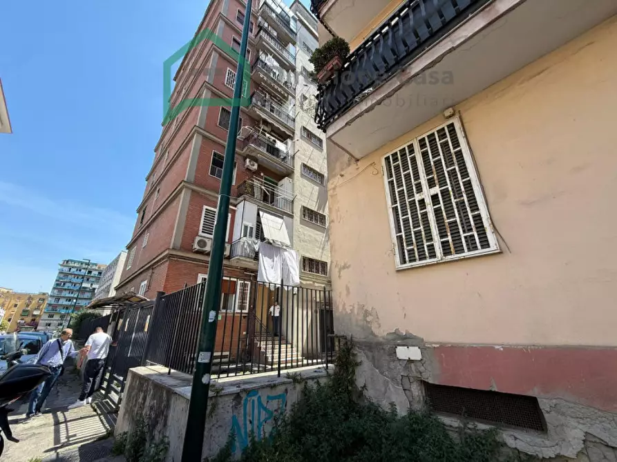 Immagine 1 di Appartamento in vendita  in Via Vecchia Poggioreale a Napoli