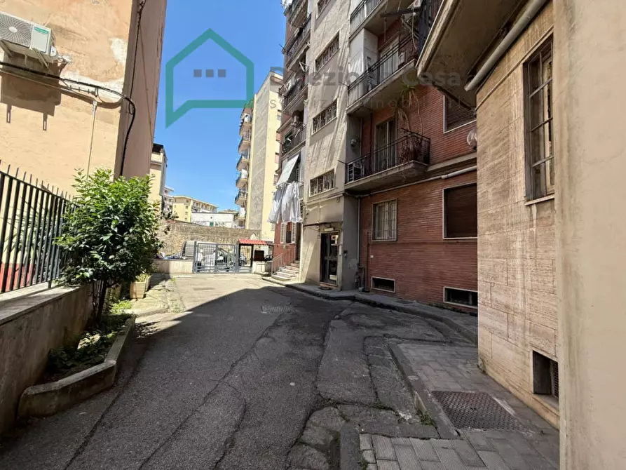 Immagine 2 di Appartamento in vendita  in Via Vecchia Poggioreale a Napoli