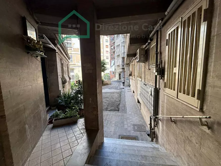 Immagine 5 di Appartamento in vendita  in Via Vecchia Poggioreale a Napoli