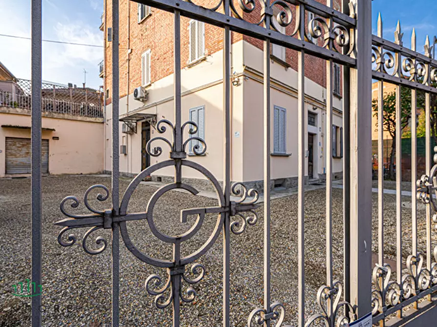 Immagine 2 di Appartamento in vendita  in Via Francesco Primaticcio a Bologna