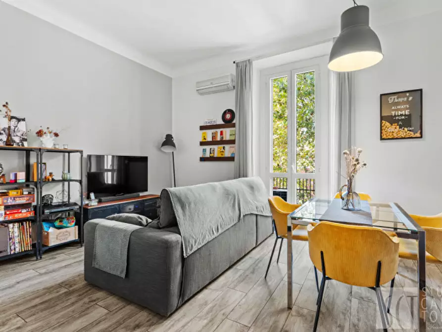 Immagine 2 di Appartamento in vendita  in via Giambellino, 67 a Milano