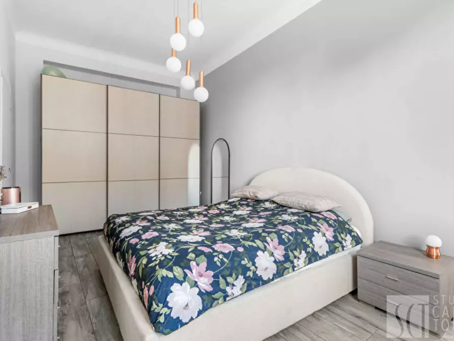 Immagine 14 di Appartamento in vendita  in via Giambellino, 67 a Milano