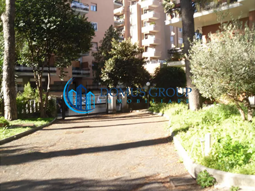 Immagine 5 di Appartamento in vendita  in Via Silvani Antonio a Roma