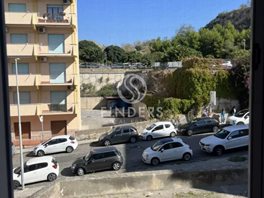 Immagine 7 di Appartamento in vendita  in Via Salita Zerbi Traversa I 12 a Reggio Di Calabria