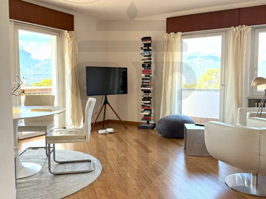 Immagine 9 di Appartamento in vendita  in Via Gardesana 1215 a Torri Del Benaco