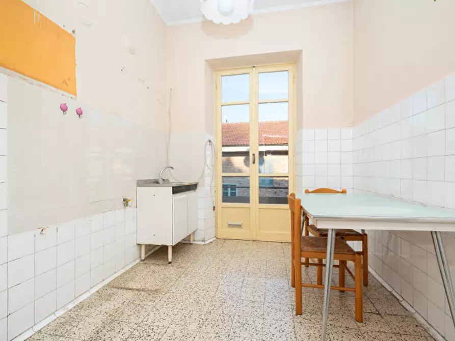 Immagine 12 di Appartamento in vendita  in Via Guido Cavalcanti 6 a Torino