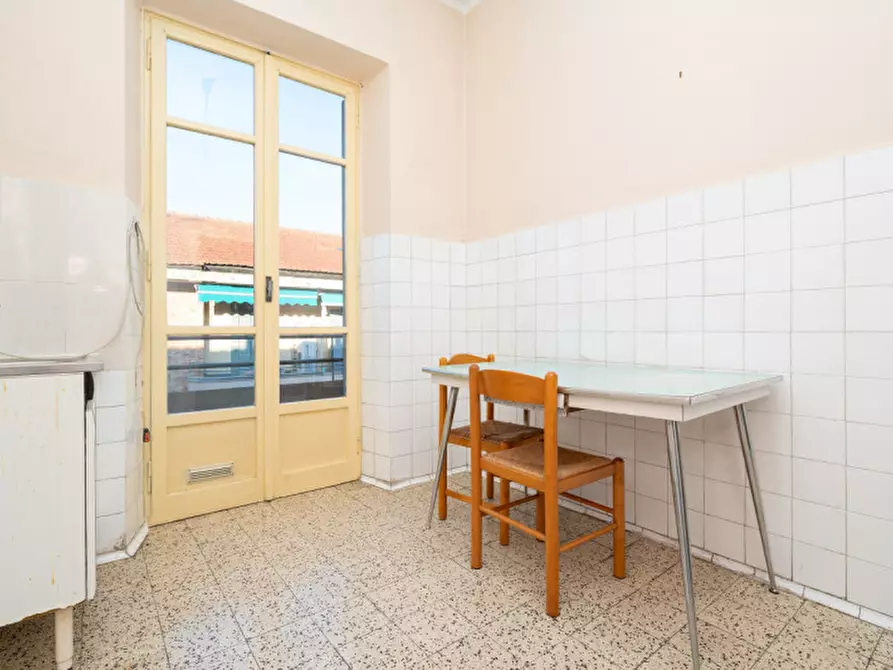 Immagine 13 di Appartamento in vendita  in Via Guido Cavalcanti 6 a Torino