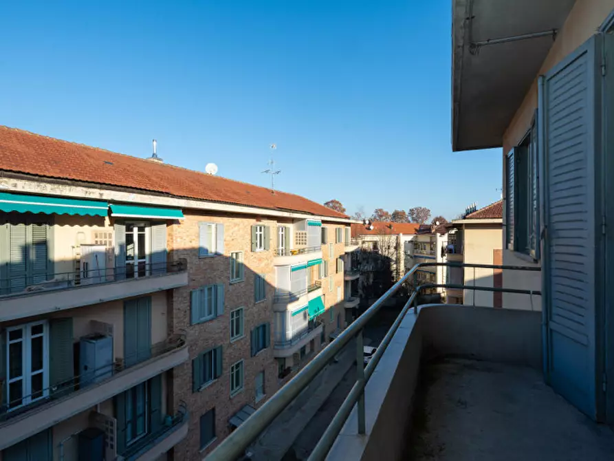 Immagine 22 di Appartamento in vendita  in Via Guido Cavalcanti 6 a Torino