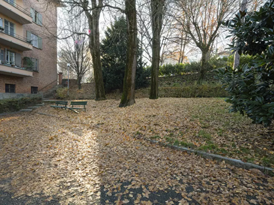 Immagine 25 di Appartamento in vendita  in Via Guido Cavalcanti 6 a Torino