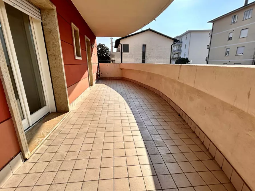Immagine 11 di Appartamento in vendita  in Viale Jacopo Dal Verme, 157 a Vicenza