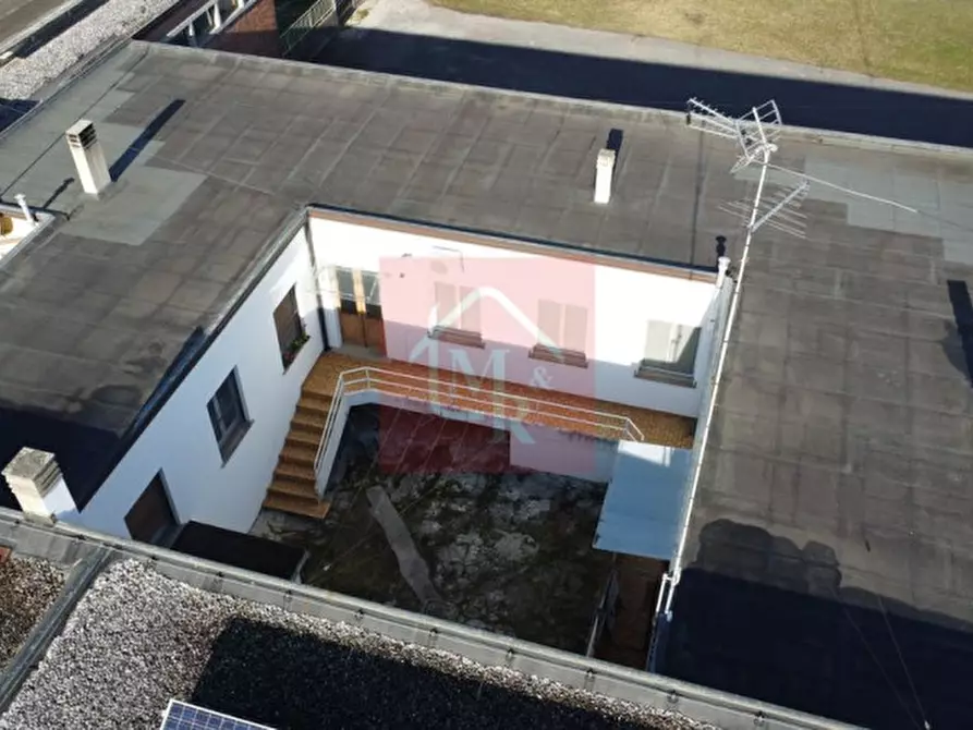 Immagine 48 di Appartamento in vendita  in Piazza del Popolo 5 a Torviscosa