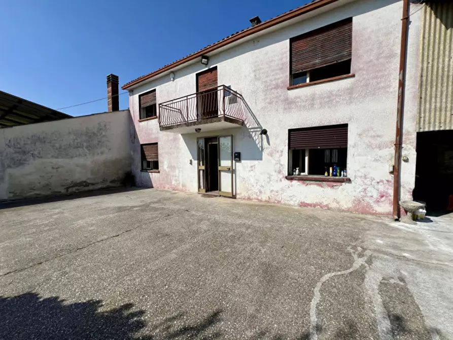 Immagine 2 di Casa indipendente in vendita  in via oni, 52 a Boschi Sant'anna