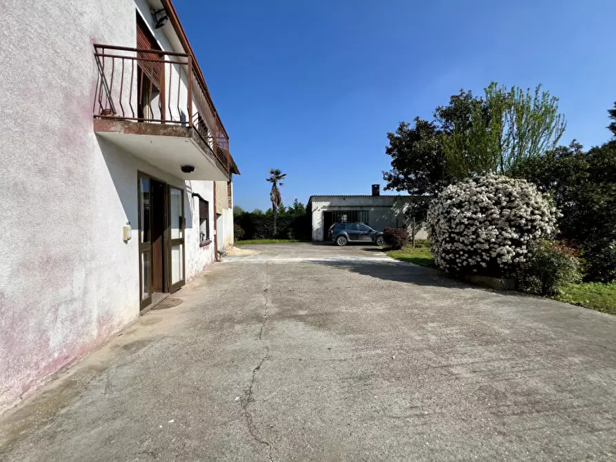 Immagine 5 di Casa indipendente in vendita  in via oni, 52 a Boschi Sant'anna