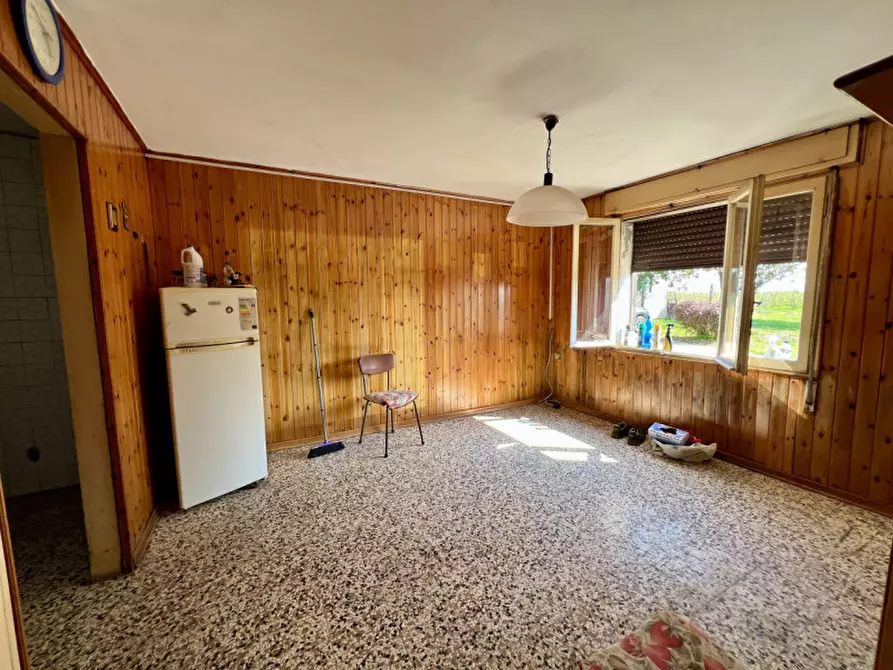 Immagine 10 di Casa indipendente in vendita  in via oni, 52 a Boschi Sant'anna