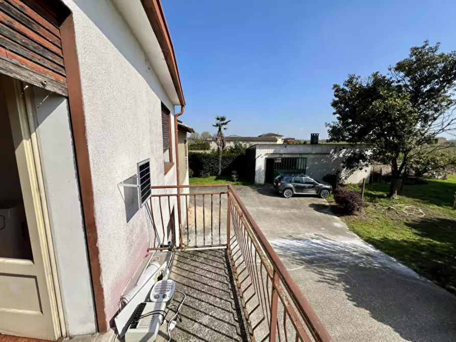 Immagine 21 di Casa indipendente in vendita  in via oni, 52 a Boschi Sant'anna