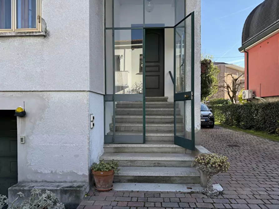 Immagine 17 di Casa indipendente in vendita  in Via Claudio Monteverdi a Padova