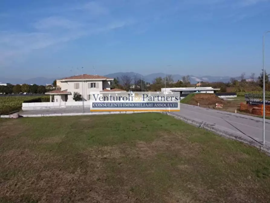 Immagine 4 di Terreno in vendita  in via Garza a Brescia