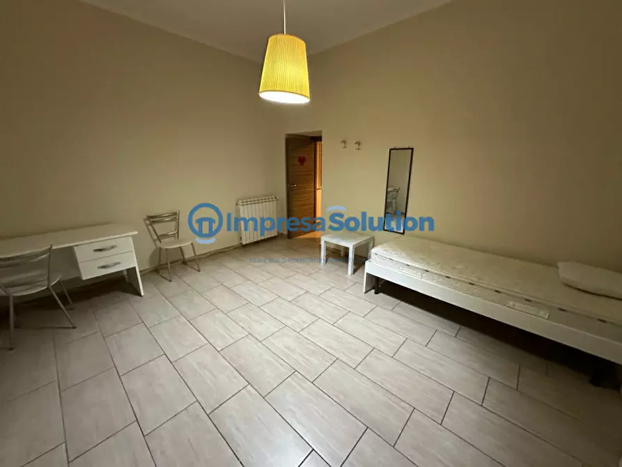 Immagine 6 di Camera in affitto  in Corso Giuseppe Garibaldi a Napoli