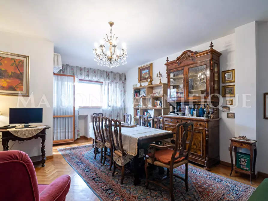 Immagine 2 di Appartamento in vendita  in Via Belriguardo a Ferrara