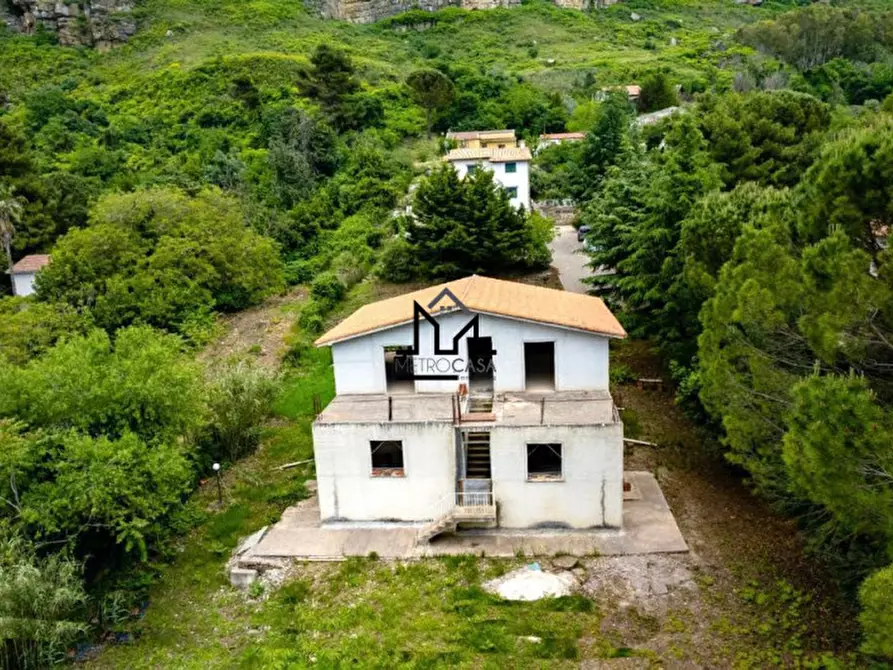 Immagine 2 di Villa in vendita  a Corleone