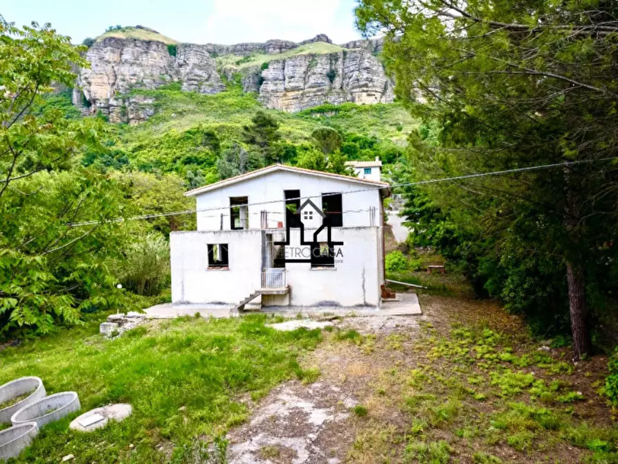 Immagine 13 di Villa in vendita  a Corleone