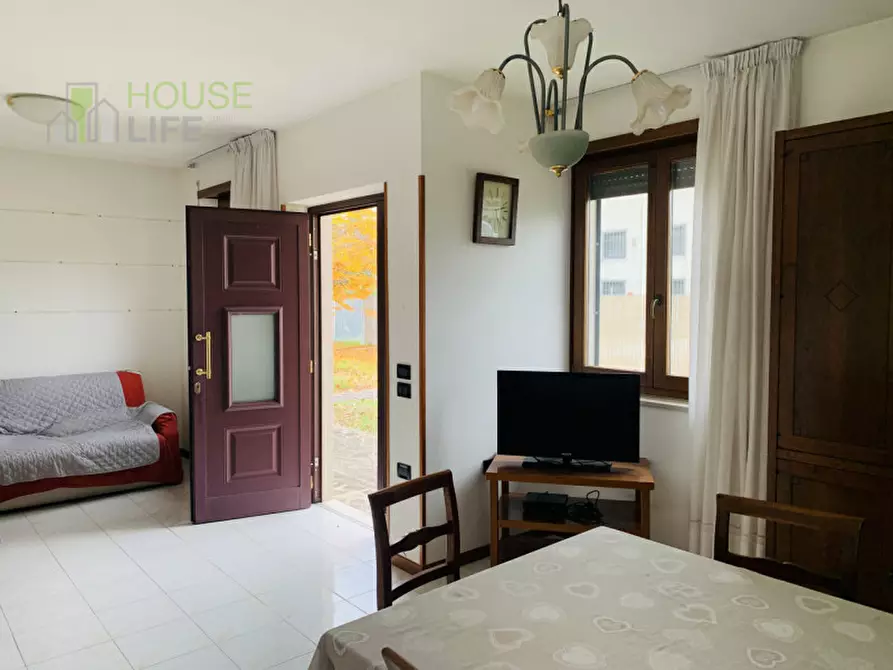 Immagine 5 di Casa bifamiliare in vendita  in Via Garziere a Thiene