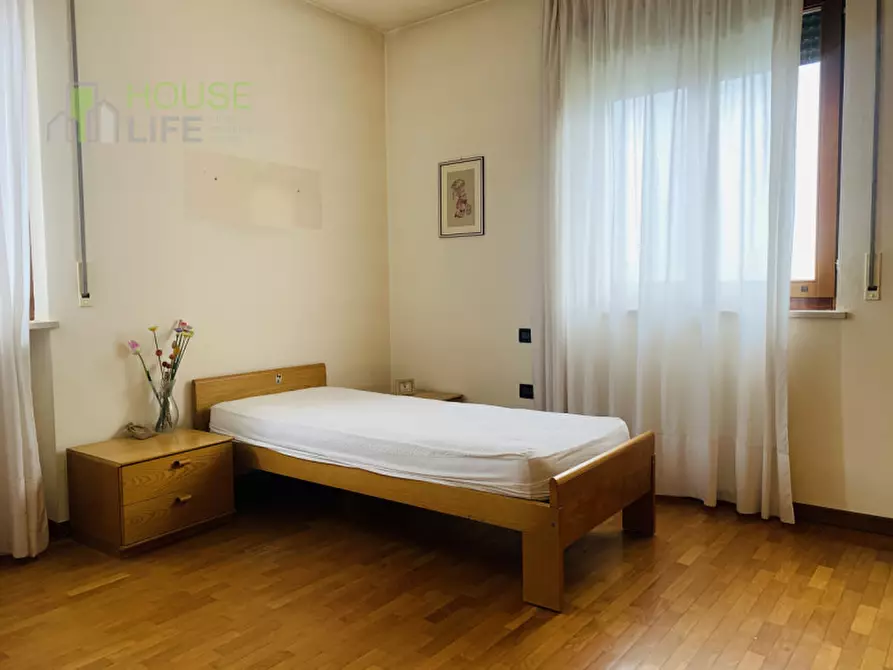 Immagine 7 di Casa bifamiliare in vendita  in Via Garziere a Thiene