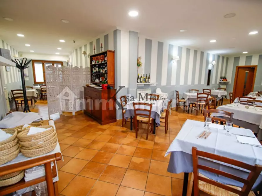 Immagine 35 di Attività commerciale in vendita  in via garibaldi n. 74 a Mazzè