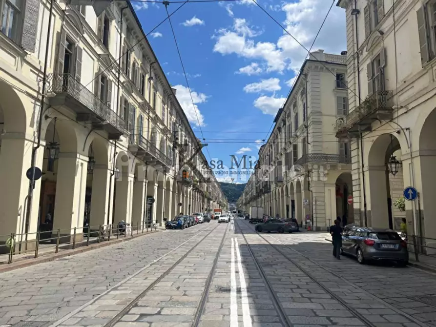 Immagine 1 di Appartamento in vendita  in via po 30 a Torino