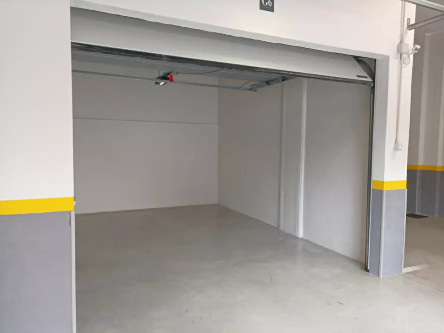 Immagine 2 di Garage in affitto  in VIA MARCHETTI a Pescara