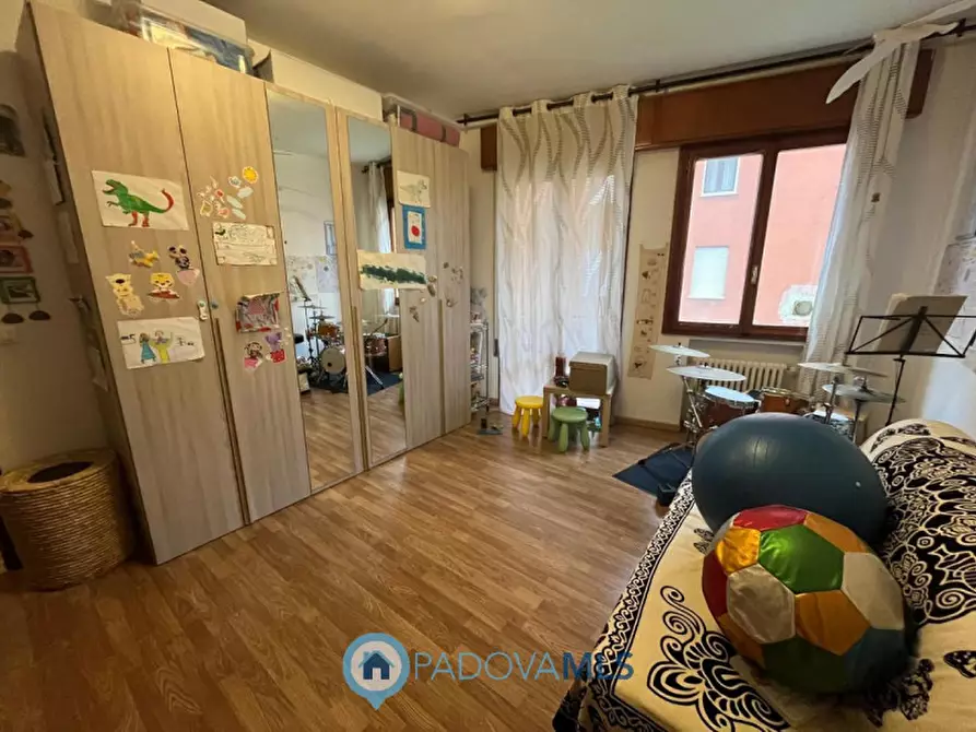 Immagine 6 di Appartamento in vendita  a Padova