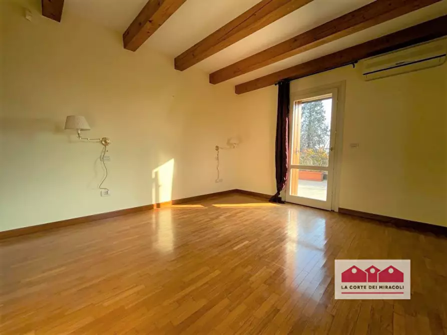 Immagine 13 di Casa bifamiliare in affitto  in strada della Commenda a Vicenza