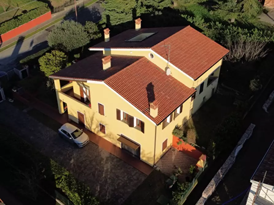 Immagine 12 di Casa indipendente in vendita  in Via Venezia a Baone