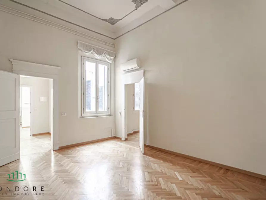 Immagine 1 di Ufficio in vendita  in Via Santo Stefano a Bologna