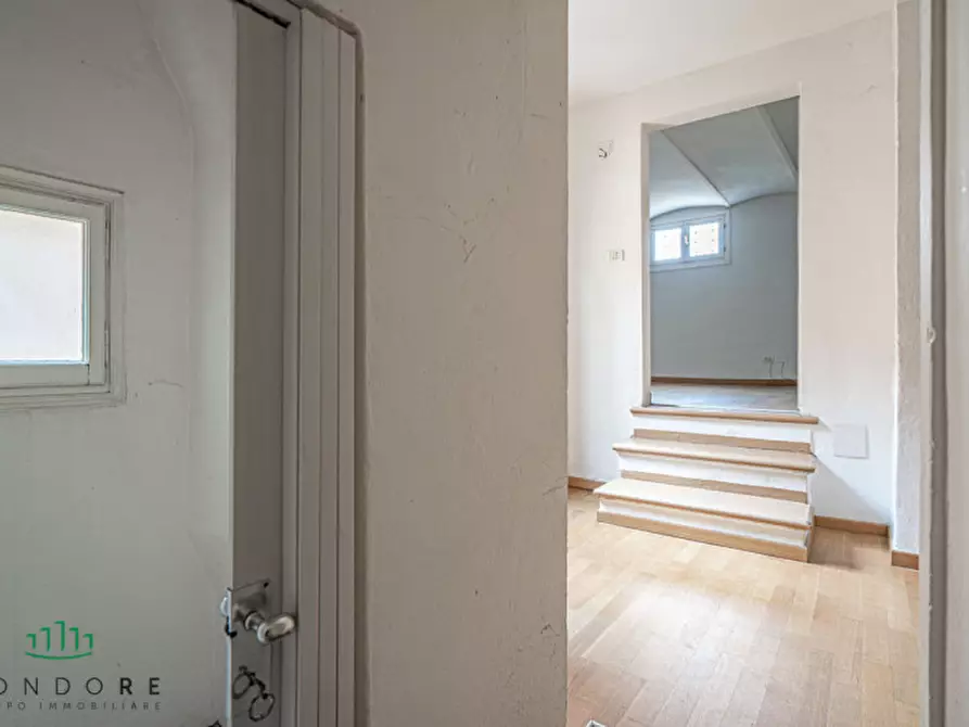 Immagine 11 di Ufficio in vendita  in Via Santo Stefano a Bologna