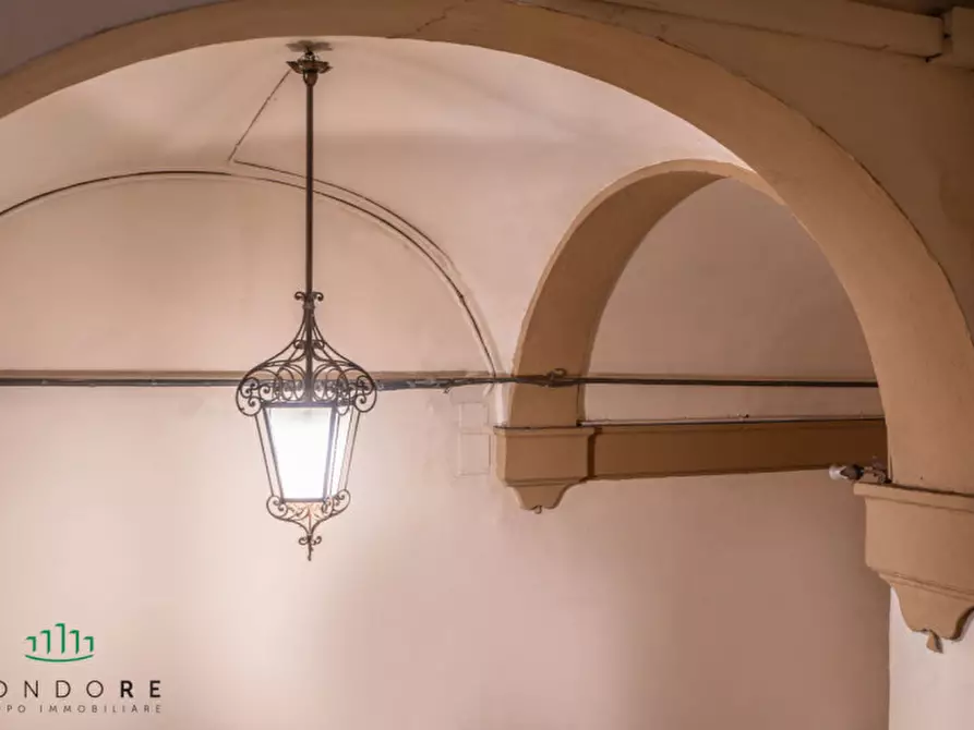 Immagine 18 di Ufficio in vendita  in Via Santo Stefano a Bologna