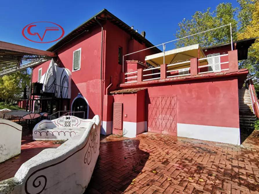 Immagine 5 di Attività commerciale in vendita  in Strada Lungo l'Arno a Terranuova Bracciolini