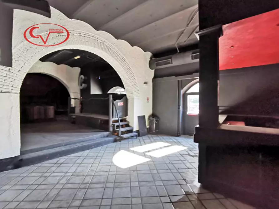 Immagine 22 di Attività commerciale in vendita  in Strada Lungo l'Arno a Terranuova Bracciolini