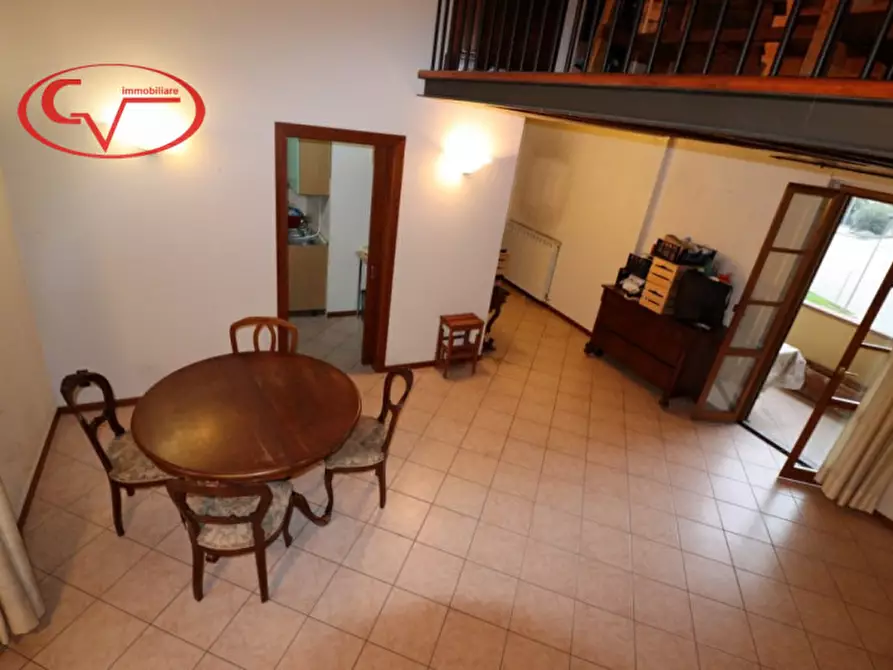 Immagine 5 di Appartamento in vendita  in via vittorio veneto a Figline E Incisa Valdarno