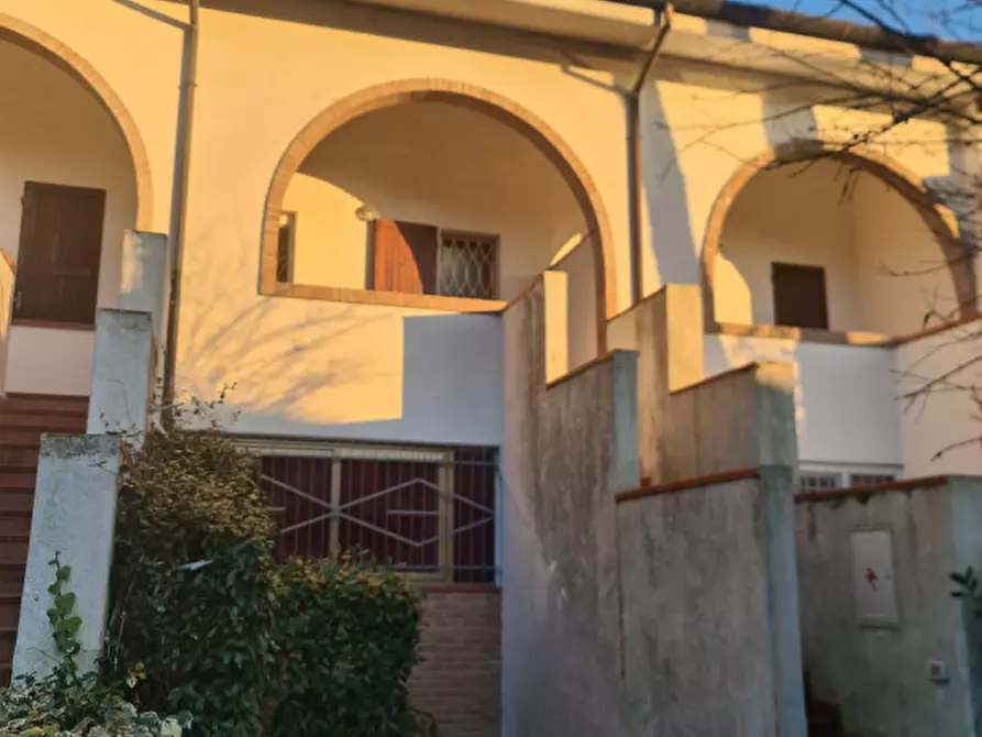 Immagine 2 di Villetta a schiera in vendita  in VIA DEI TIGLI 51 a Comacchio