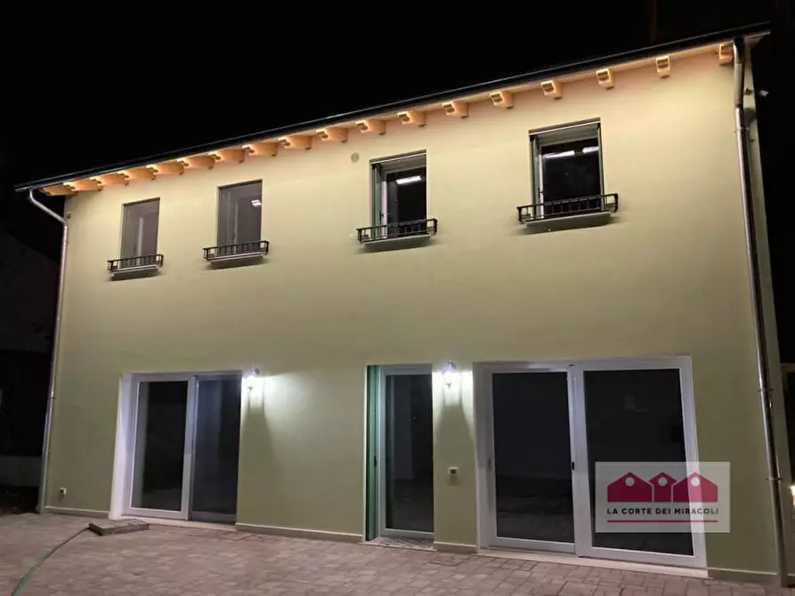 Immagine 10 di Casa indipendente in affitto  in Via Villa a Longare