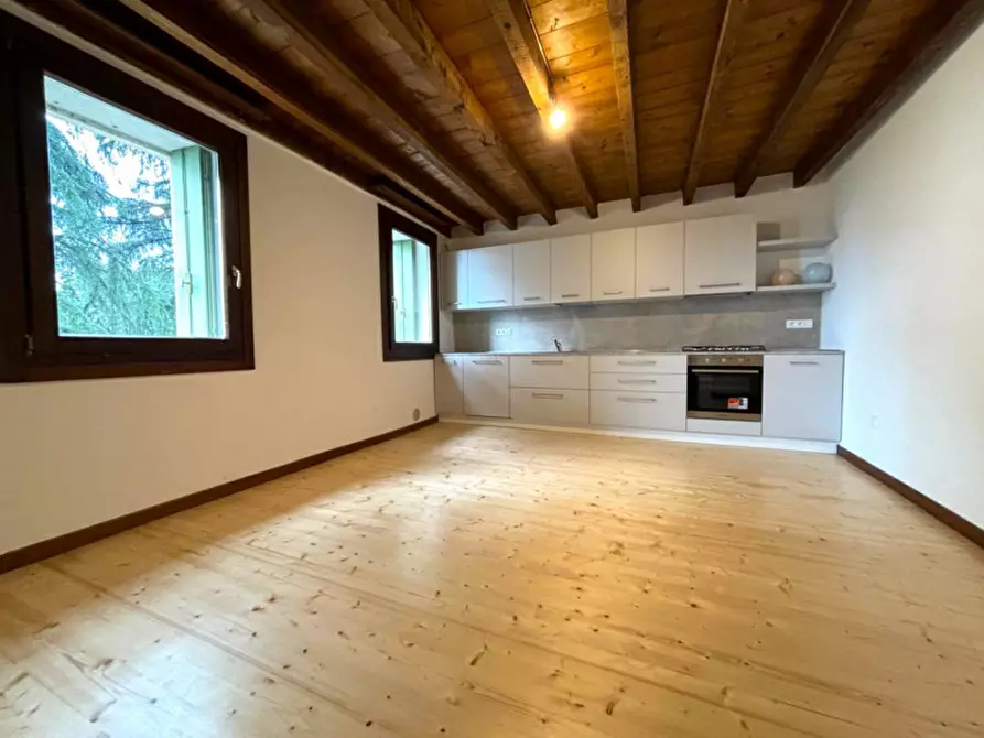 Immagine 6 di Casa bifamiliare in affitto  in Via Poggian a Creazzo