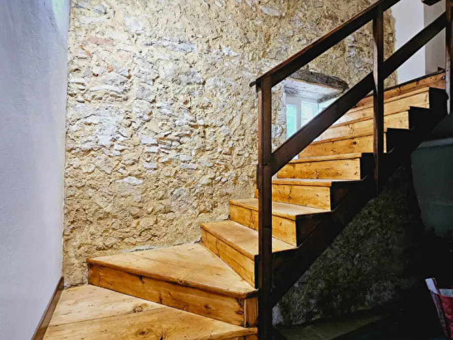 Immagine 13 di Casa bifamiliare in affitto  in Via Poggian a Creazzo