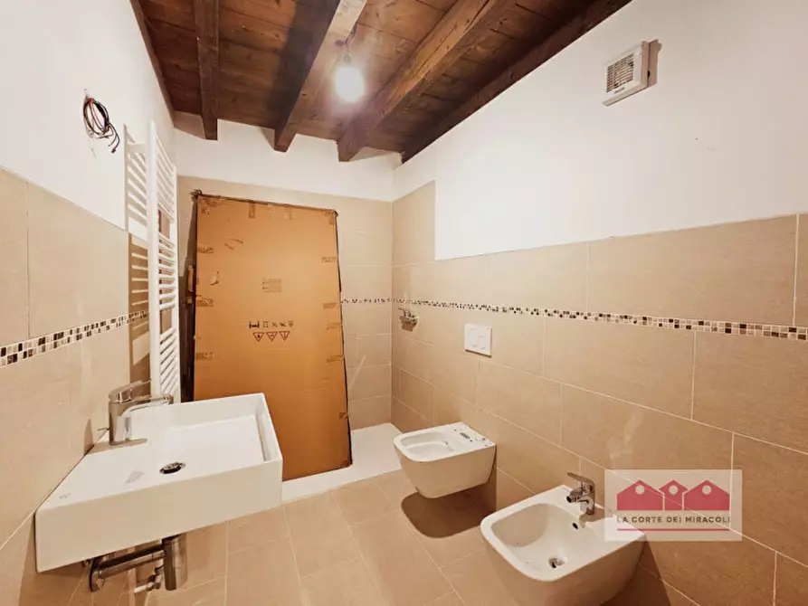 Immagine 18 di Casa bifamiliare in affitto  in Via Poggian a Creazzo