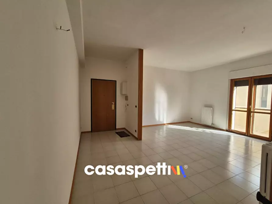 Immagine 5 di Appartamento in vendita  in Via Francesco Bacone,1 a Grottaglie