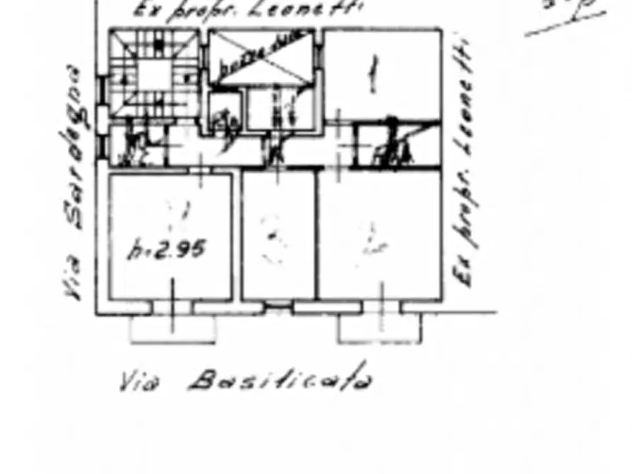 Immagine 8 di Appartamento in vendita  a Andria